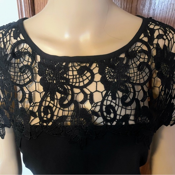 NWT/ MADE WITH LOVE LACE TRIM TUNIC/DRESS - Picture 6 of 6